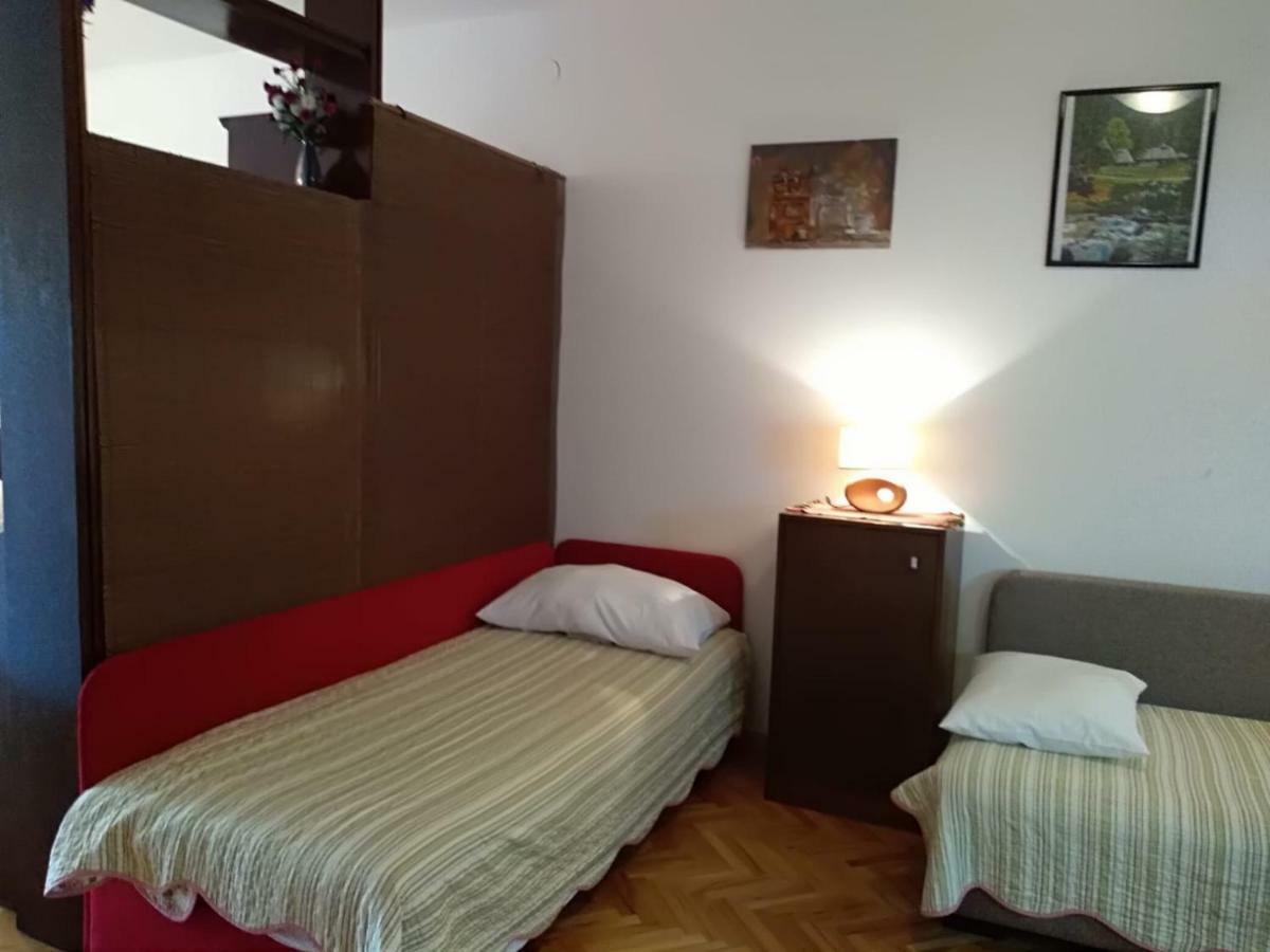 Apartmani Smiljana マカルスカ エクステリア 写真